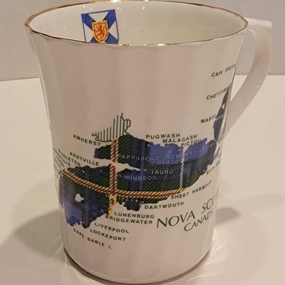 Vintage Crown Warwick Nova Scotia Tartan Canada Souvenir Mug Made In England - Picture 6 of 9